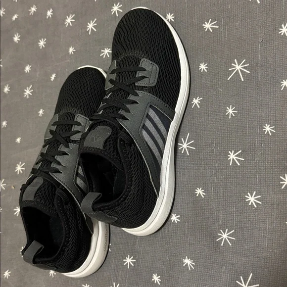 Worn once ADIDAS Durama Cloudfoam Unisex athleisure shoes. Size Women’s 6.5 - Picture 5 of 16